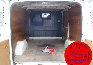 Ford Transit T260 2002 2,5 TD mały przebieg Jeszcze posłuży! — zdjęcie 10