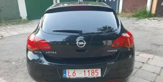 Opel Astra 1.4 Turbo 140KM 2010 r. / Klima / Opłacona — photo 5