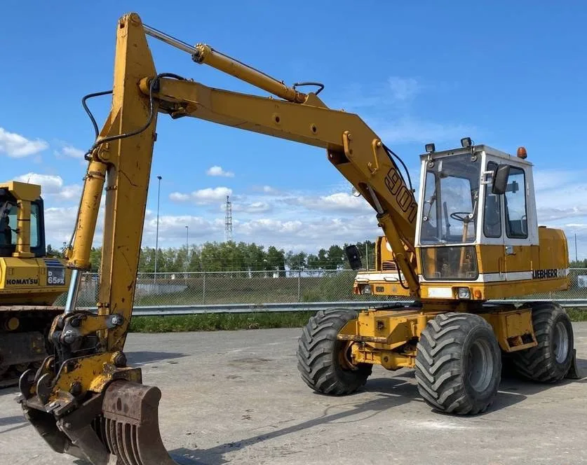 Koparka Kołowa Liebherr A901 4x4 15 ton