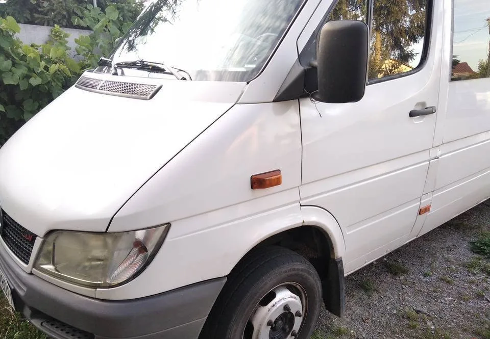 mercedes sprinter autobus 413