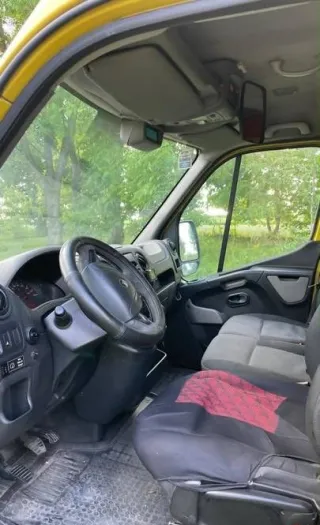 Syndyk sprzed autobus — zdjęcie 9