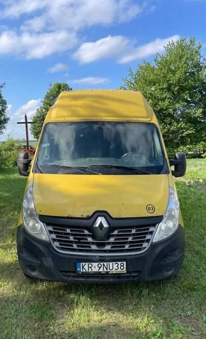 Syndyk sprzeda autobus