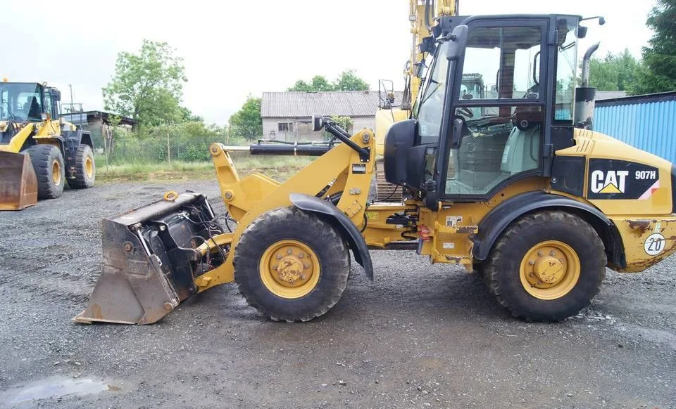 Ładowarka CAT 907