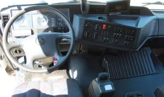 Holownik do ciezarowych w Leasing 3 osiowy 6x4 Mercedes pomoc drogowa — photo 7
