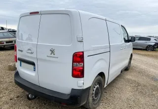 PEUGEOT Expert III 2.0 HDI 177 GN086 — photo 4
