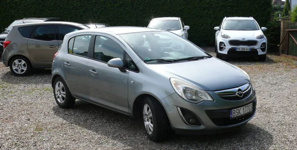 Opel Cora 1,2 benzyna 2012r. Sprowadzona ZAREJESTROWANA