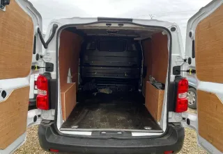 PEUGEOT Expert III 2.0 HDI 177 GN086 — photo 5