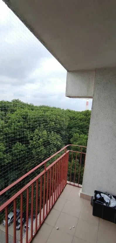 Siatki zabezpieczające na balkon