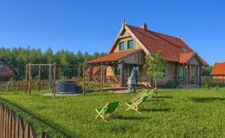 Duży dom domek na Mazurach nad jeziorem balia jacuzzi sauna — zdjęcie 1