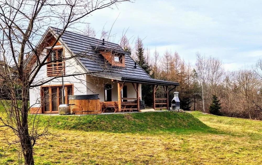 Beskid Niski . Domek z balią. Nocleg. Wolny weekend