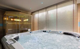 Luksusowy Dom domek na Mazurach z jacuzzi, basenem sauna na wyłączność — zdjęcie 3