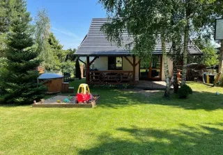 Domek Kaszuby balia wakacje nad jeziorem wakacje z psem psiolubne miejsce ogrodzony — zdjęcie 1